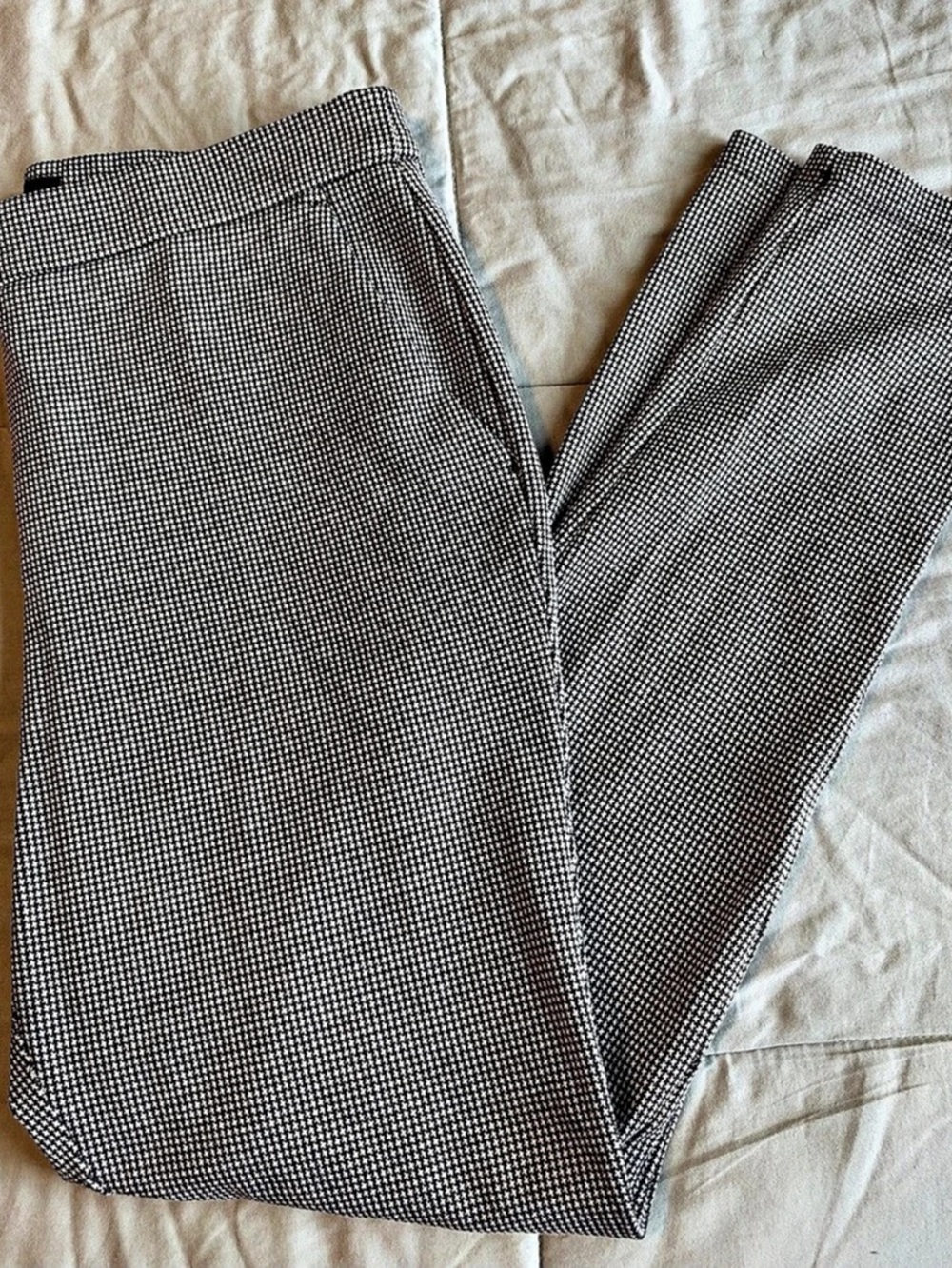 EXPRESS Houndstooth Mid Rise Pull Up Skinny Pants